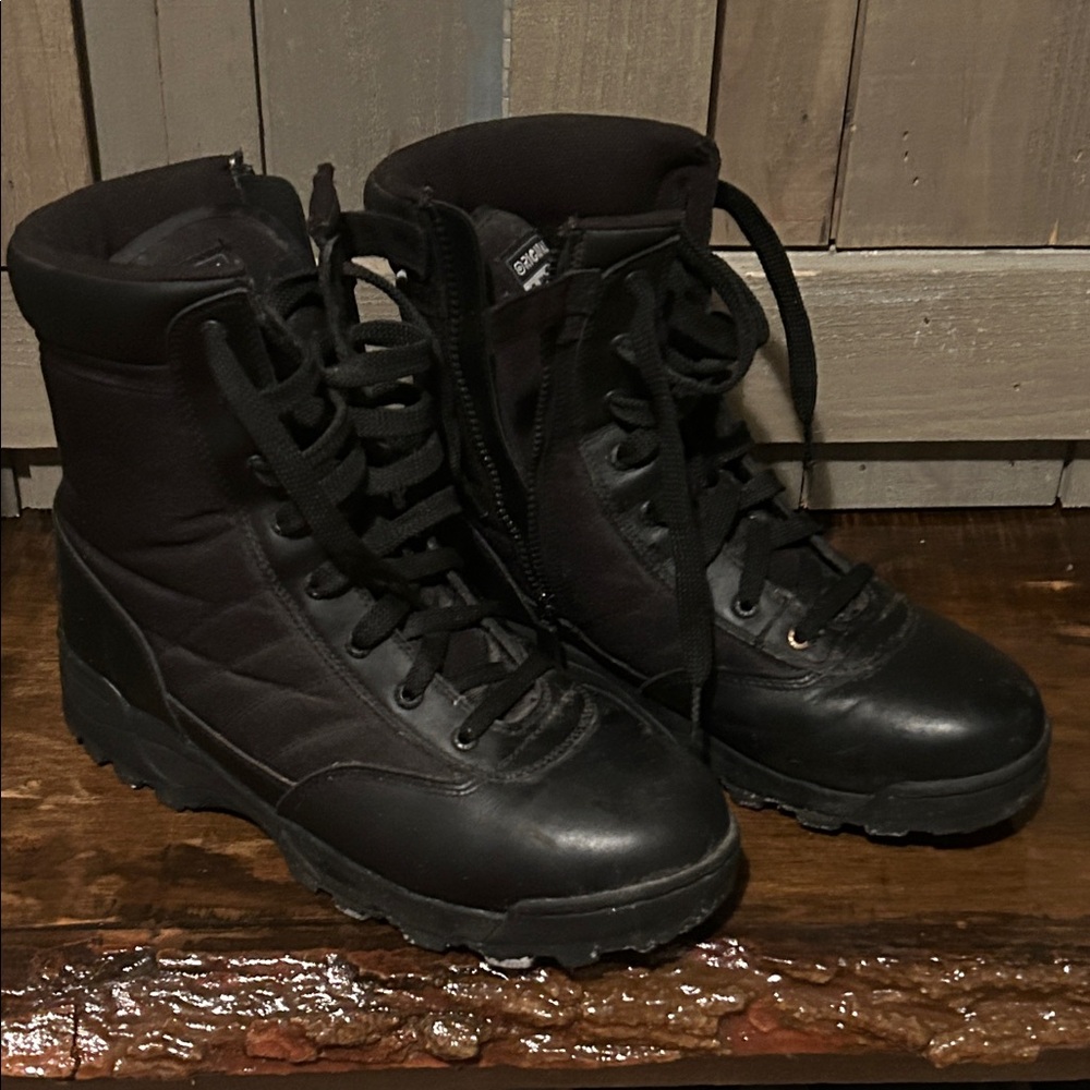 Men's Black Tactical Boots